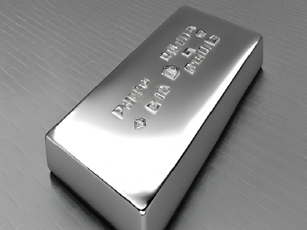 プラチナとホワイトゴールドって違うの？買取のプロが徹底解説！